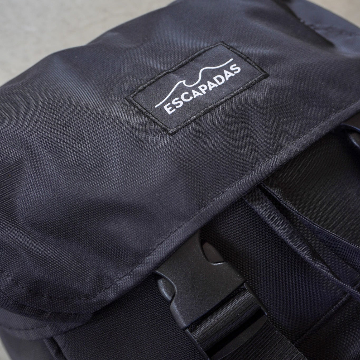 Morral Viajero Negro